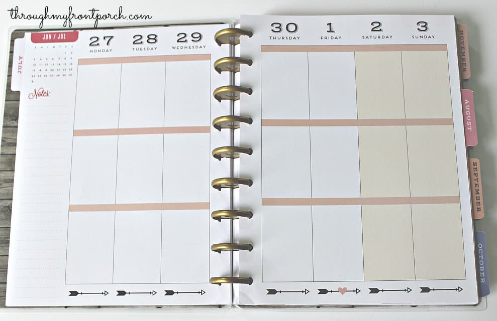 An open page with dates of the Happy Planner.